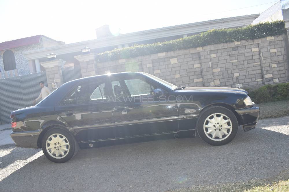 Mercedes Benz C Class 2000 for Sale in Kohat Mercedes Benz C Class 2000 for Sale in Kohat Image-5