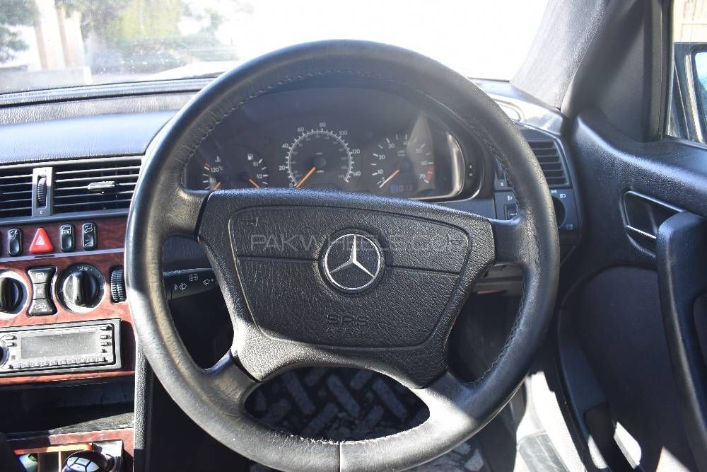 Mercedes Benz C Class 2000 for Sale in Kohat Mercedes Benz C Class 2000 for Sale in Kohat Image-7