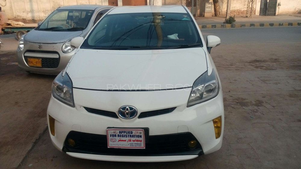 Toyota Prius 2013 for Sale in Bahawalpur Image-1