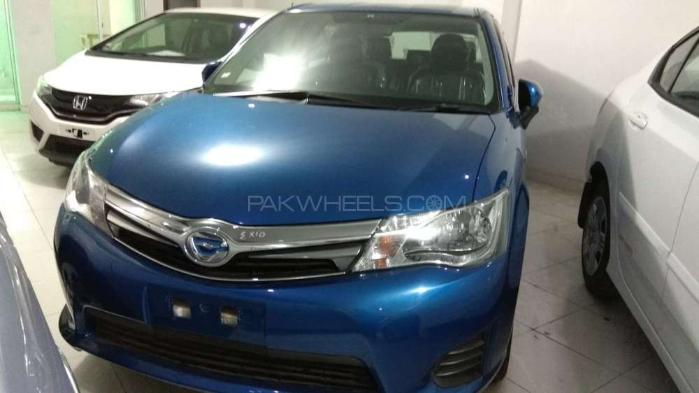 Toyota Corolla Fielder 2014 for Sale in Lahore Image-1
