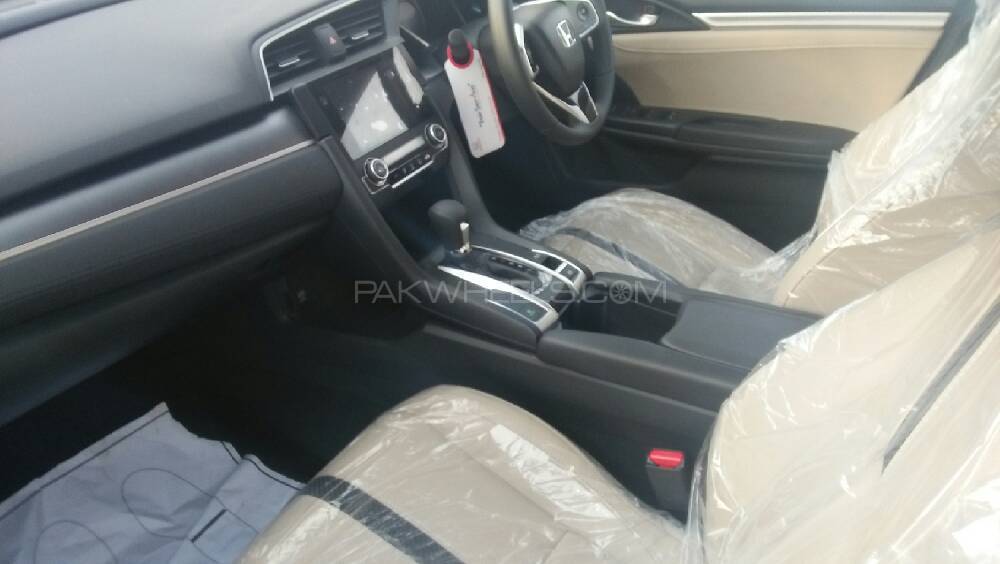 Honda Civic 2018 for Sale in Islamabad Honda Civic 2018 for Sale in Islamabad Image-2