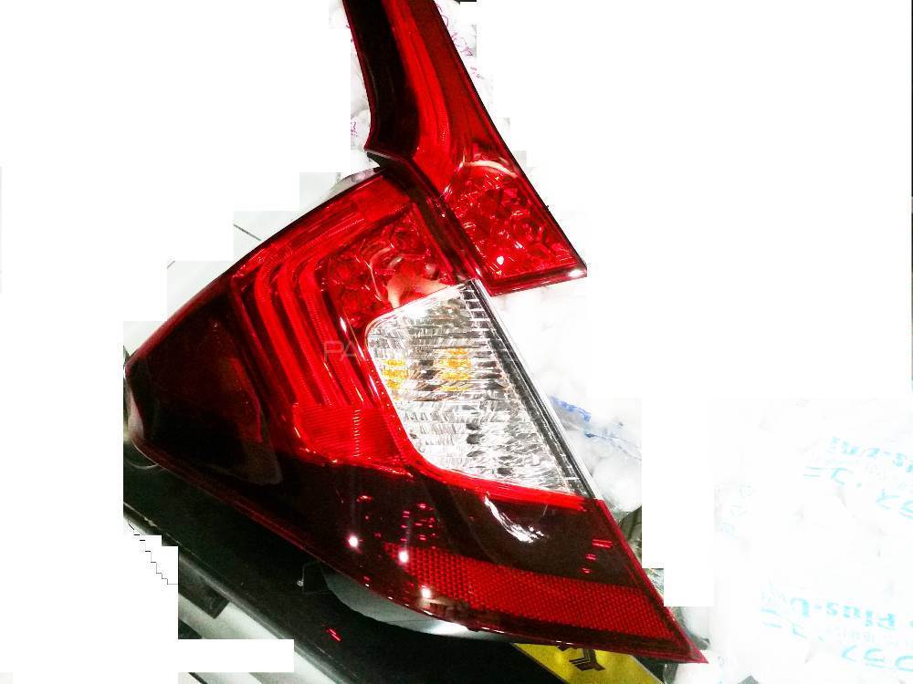 Honda Fit Break Tail Back Light Image-1