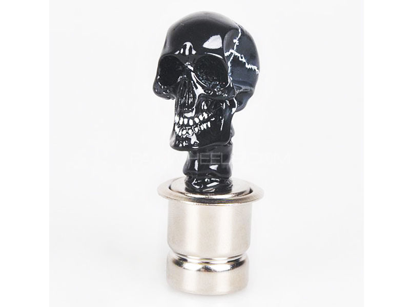 Universal Car Lighter - Skull Image-1