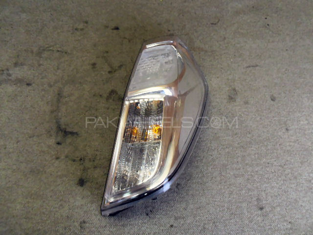 nissan dayz roox highwaystar right tail lamp Image-1
