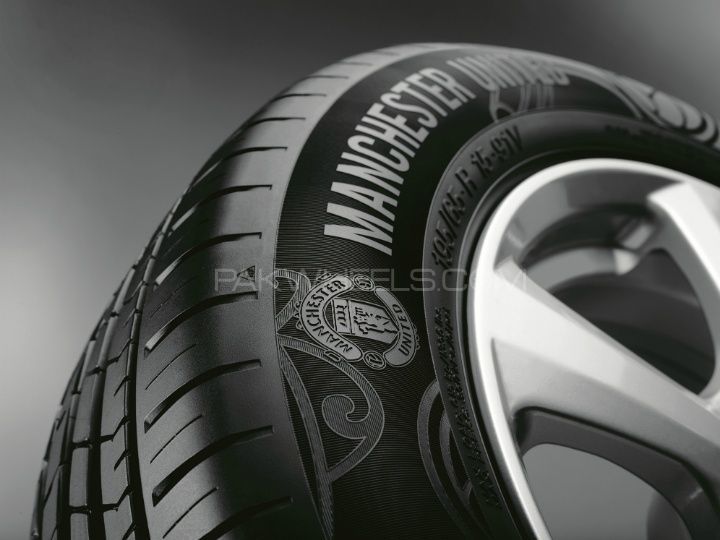 Manchester United Limited Edition Tyres Image-1