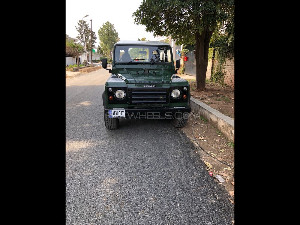 Land Rover Defender 2000 for Sale in Islamabad Image-1