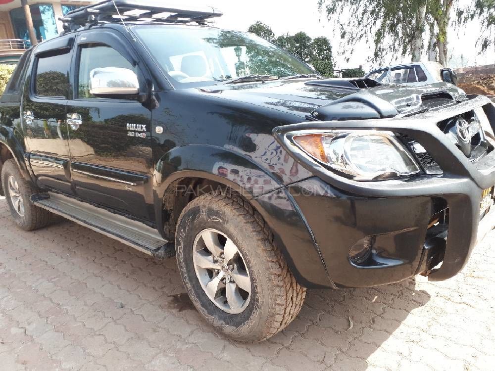 Toyota Hilux 2005 for Sale in Sialkot Image-1