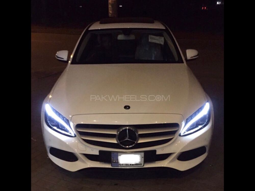 Mercedes Benz C Class 2017 for Sale in Gujranwala Image-1