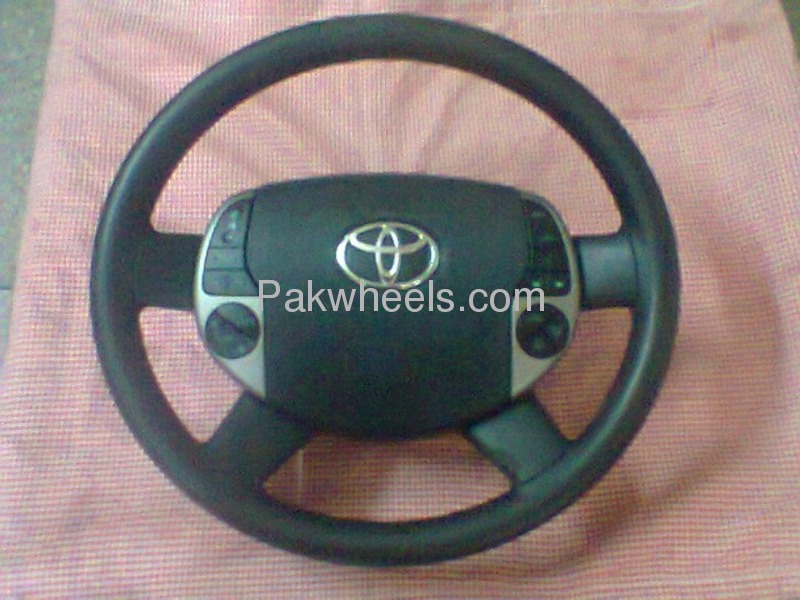 toyota prius steering with air bag for sale. Image-1