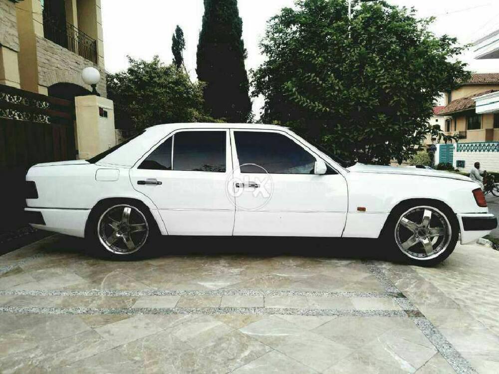 Mercedes Benz E Class 1993 for Sale in Islamabad Image-1