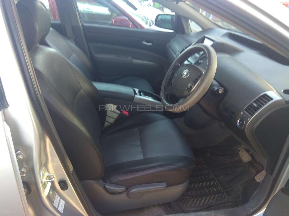 Toyota Prius G 1.8 2010 Image-8