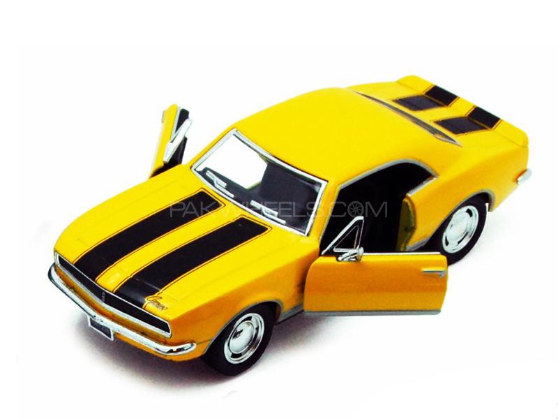 KinSmart Metal Body Die Cast 1967 Chevrolet Camaro Z28 - Yellow Image-1