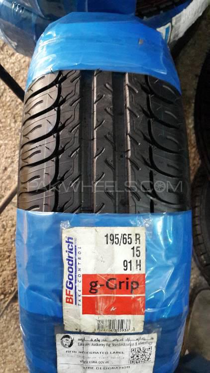 Brand New BF Goodrich g-Grip Tire UK, Size 205/60 R16 Image-1