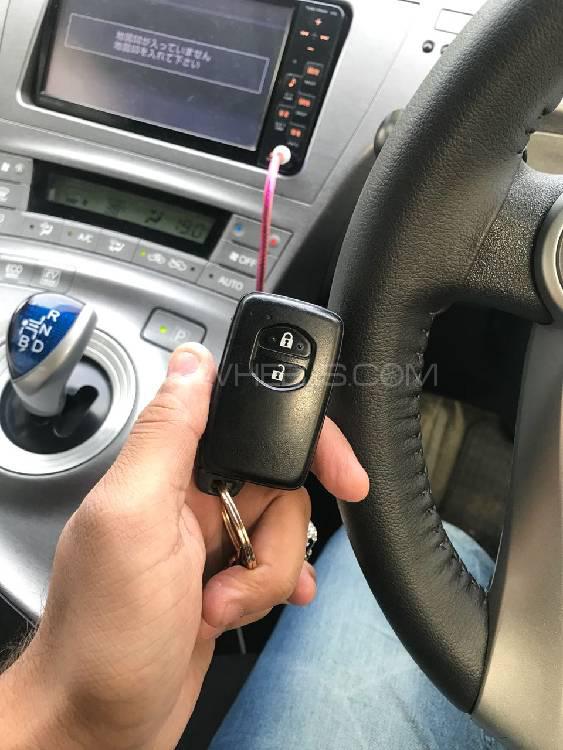 Toyota Prius 2012 for Sale in Lahore Toyota Prius 2012 for Sale in Lahore Image-13
