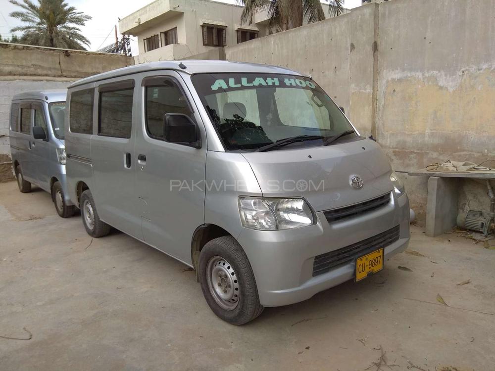 Toyota Lite Ace 2009 for Sale in Karachi Image-1