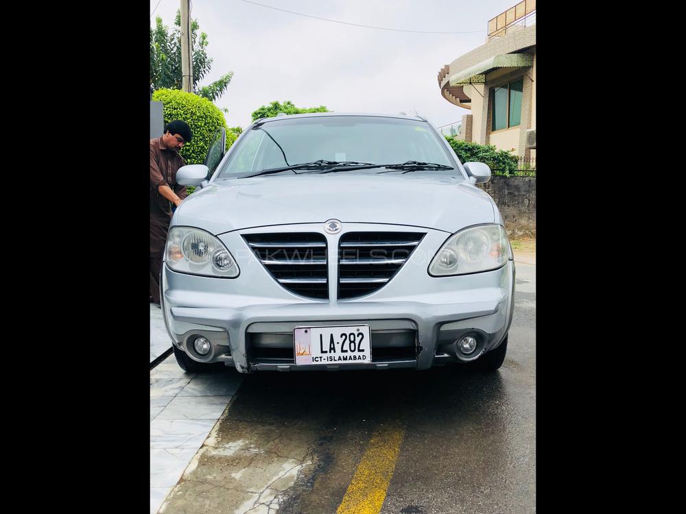 SsangYong Stavic 2007 for Sale in Lahore Image-1
