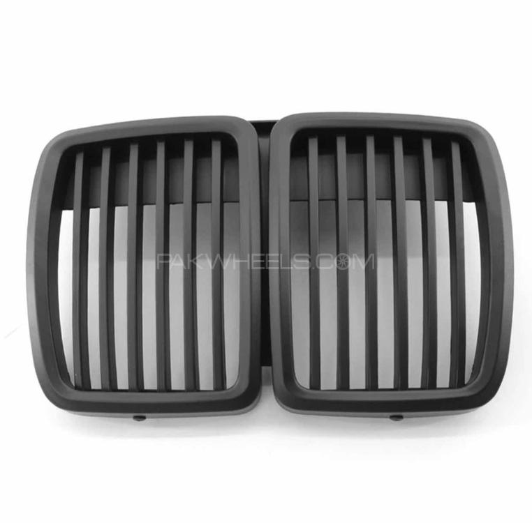 BMW front grill Image-1