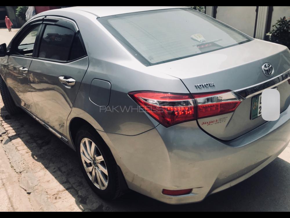 Toyota Corolla 2016 for Sale in Lahore Image-1
