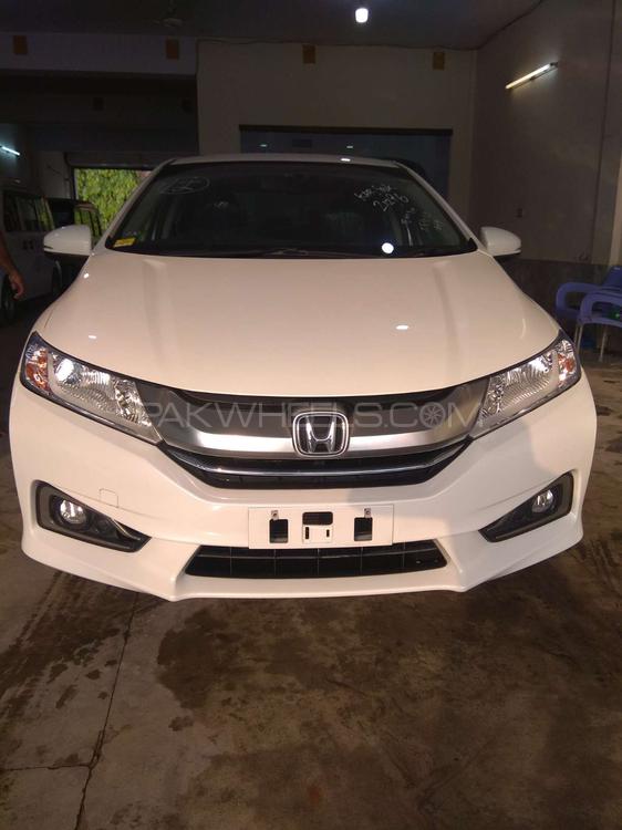 Honda Grace Hybrid 2015 for Sale in Gujranwala Image-1