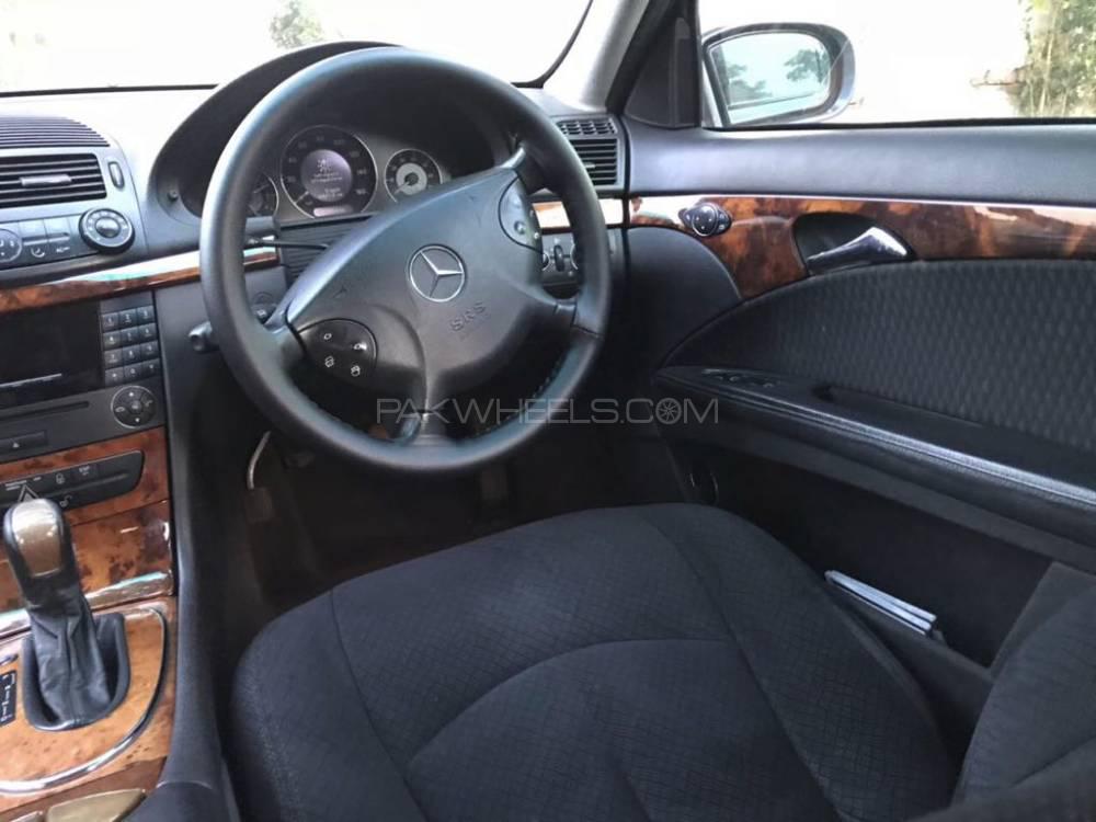 Mercedes Benz E Class 2003 for Sale in Islamabad Image-1