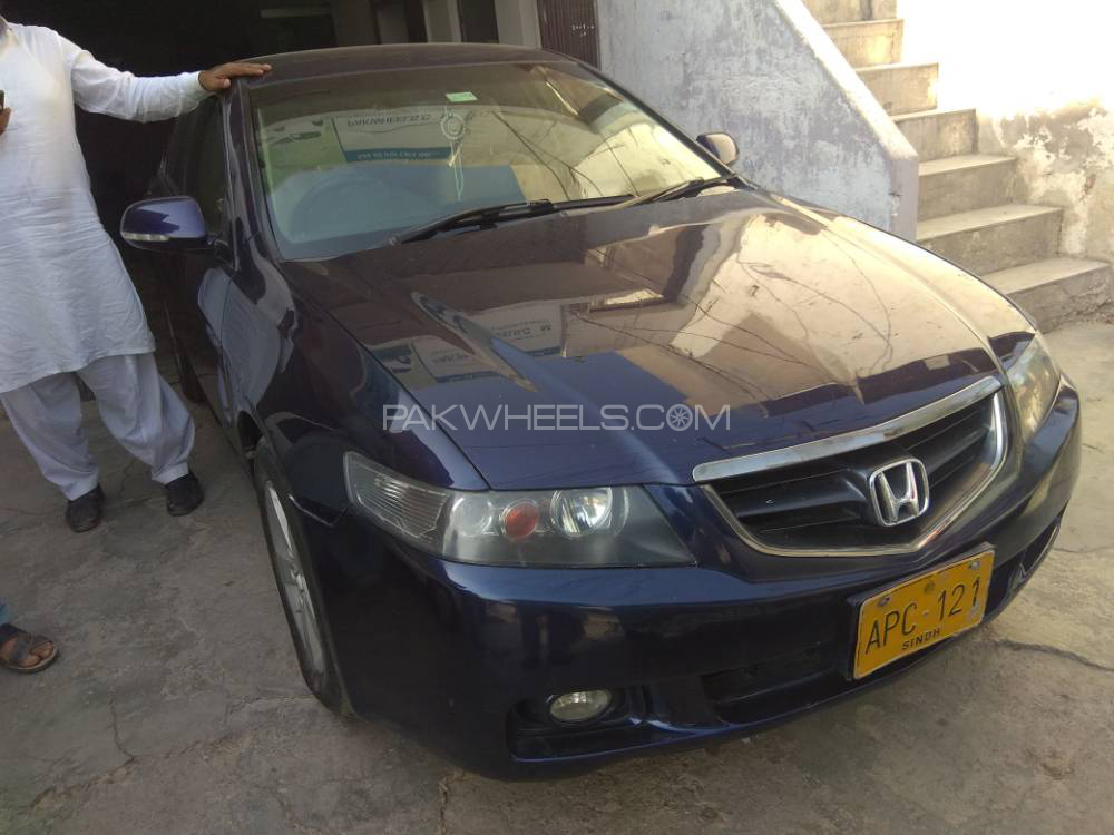 Honda Accord 2004 for Sale in Bahawalpur Image-1