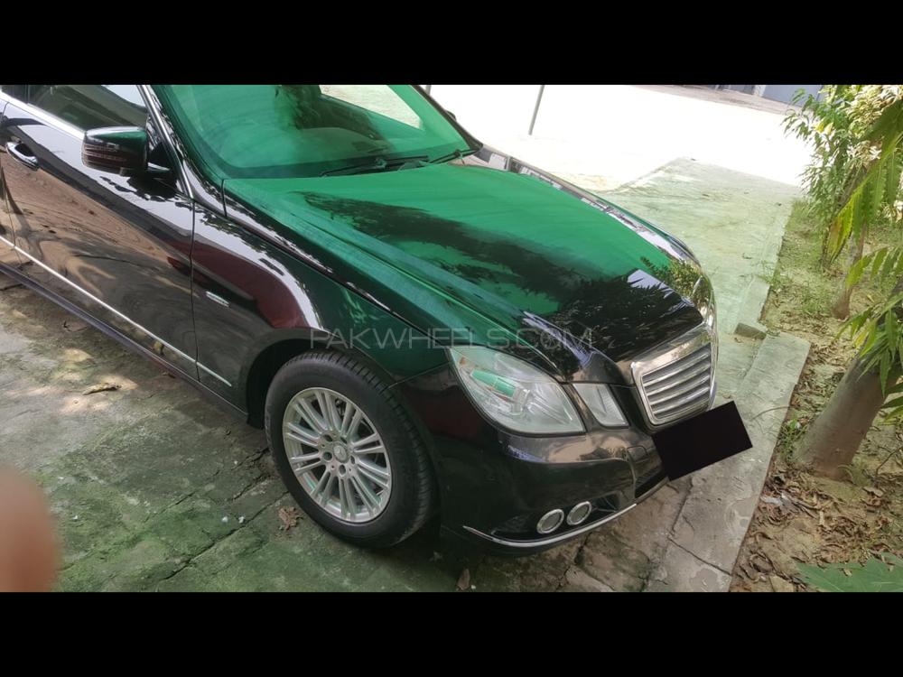 Mercedes Benz E Class 2010 for Sale in Sialkot Image-1