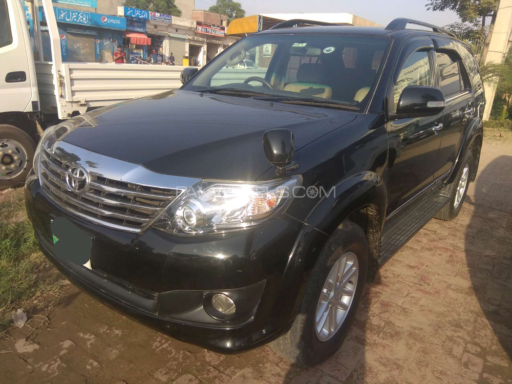 Toyota Fortuner 2013 for Sale in Gujranwala Image-1
