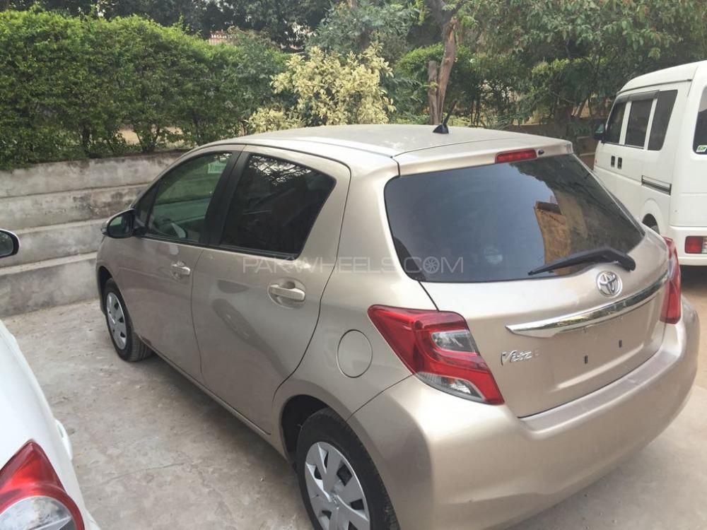Toyota Vitz 2015 for Sale in Rawalpindi Image-1
