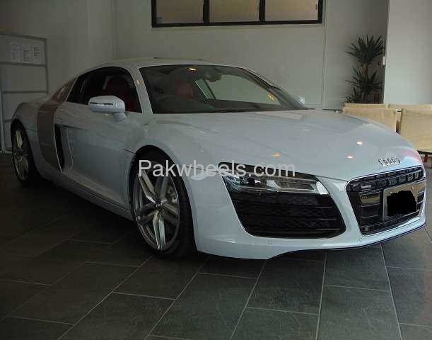 Audi R8 2012 for Sale in Lahore Image-1