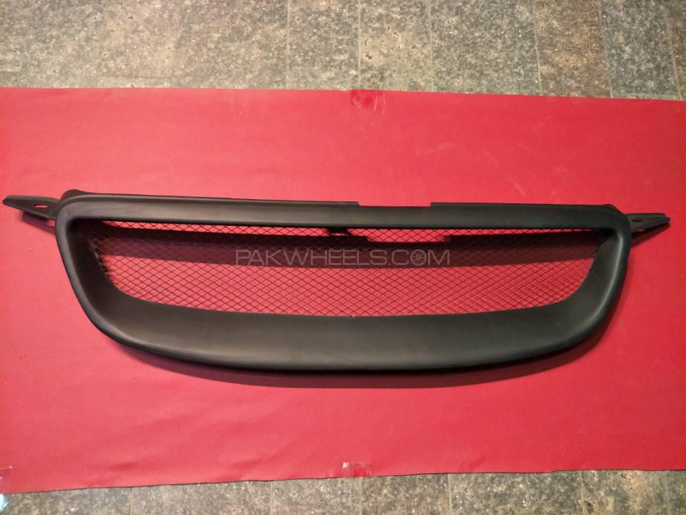 FRONT GRILLS (TOYOTA COROLLA 2006) Image-1