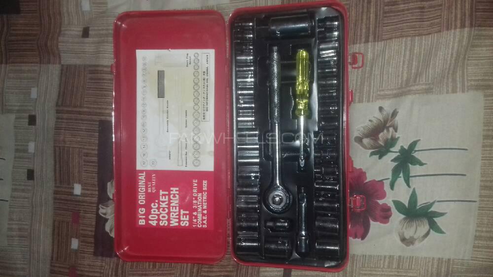 40pacs wrench tools set for car repairing came from saudia Image-1