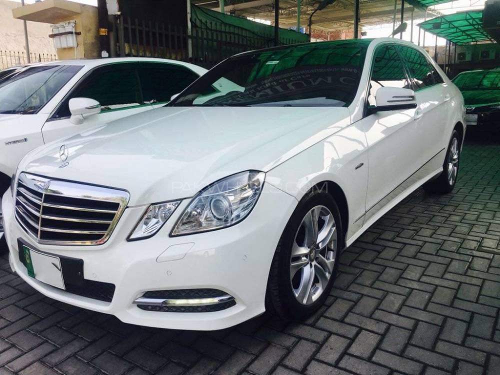 Mercedes Benz E Class 2010 for Sale in Islamabad Image-1