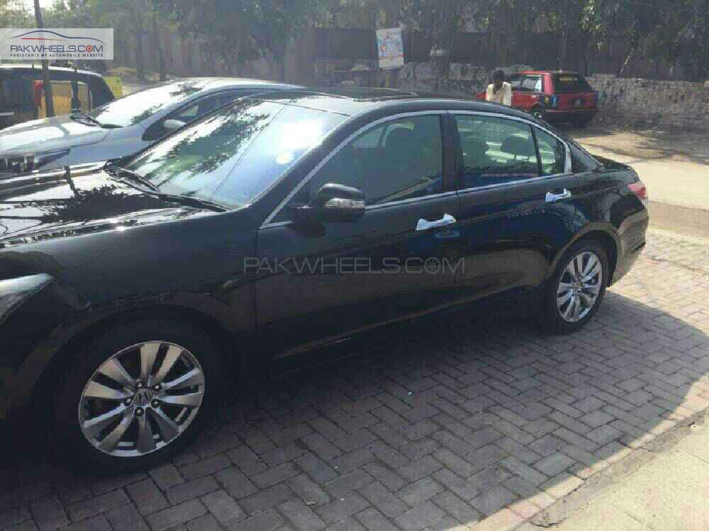 Honda Accord 2011 for Sale in Lahore Image-1