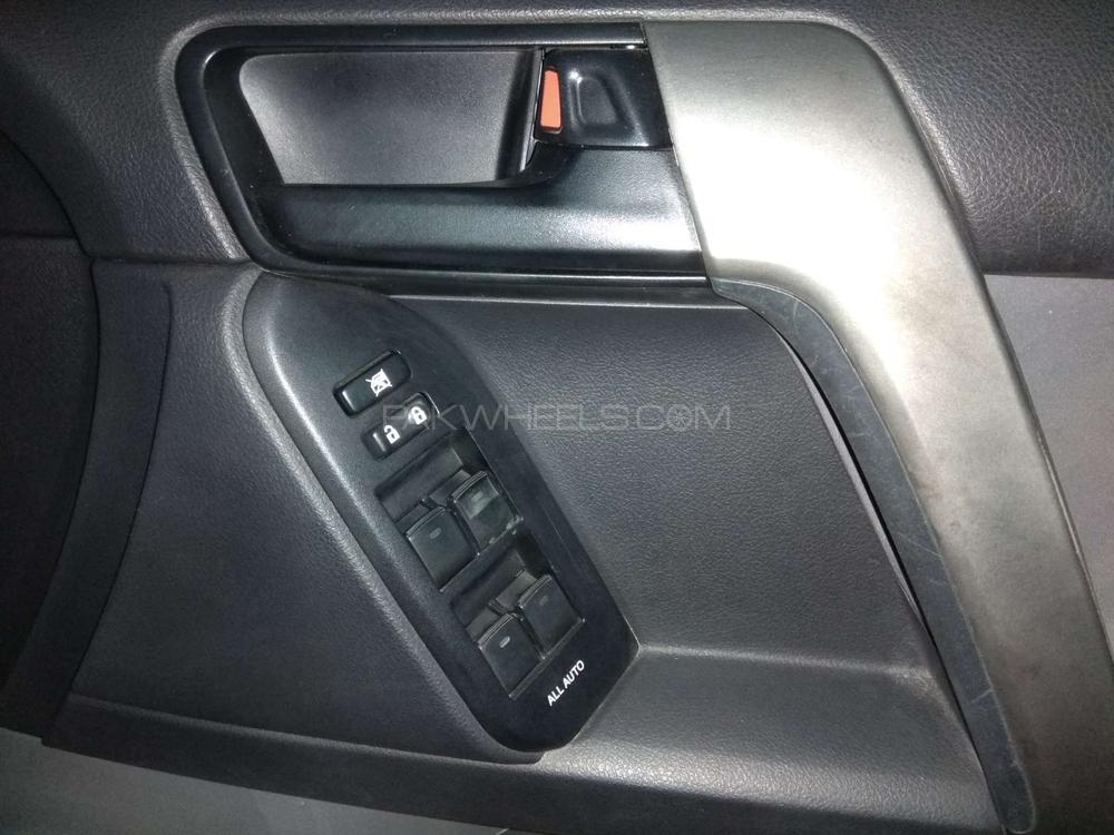 Toyota Prado 2012 for Sale in Karachi Toyota Prado 2012 for Sale in Karachi Image-12