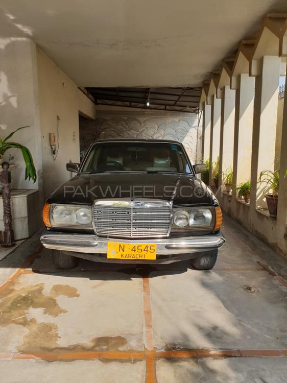 Mercedes Benz 200 D 1979 for Sale in Hyderabad Image-1