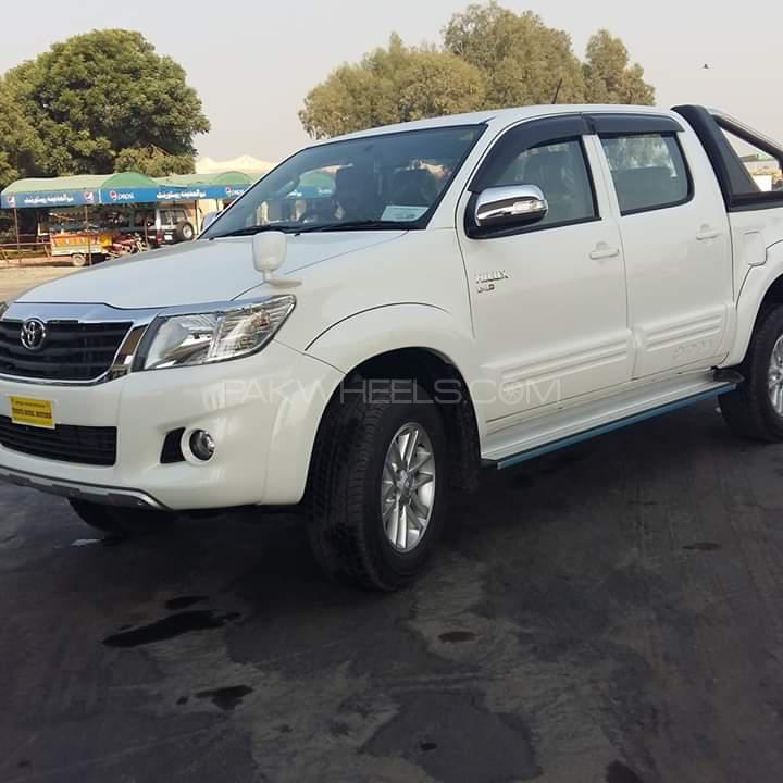 Toyota Hilux 2016 for Sale in Rahim Yar Khan Image-1