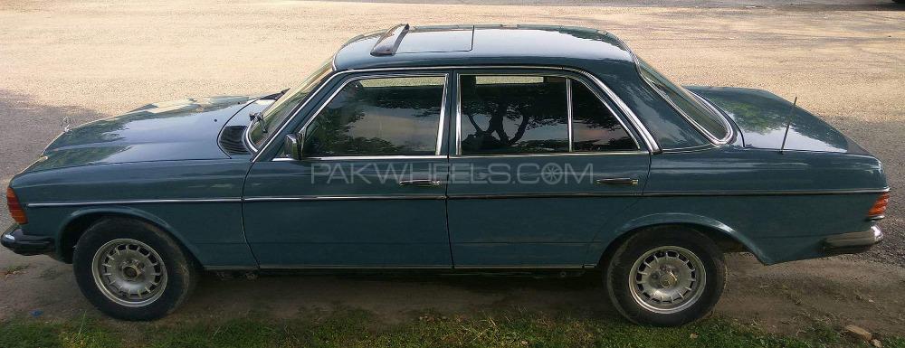 Mercedes Benz D Series 1983 for Sale in Islamabad Mercedes Benz D Series 1983 for Sale in Islamabad Image-3