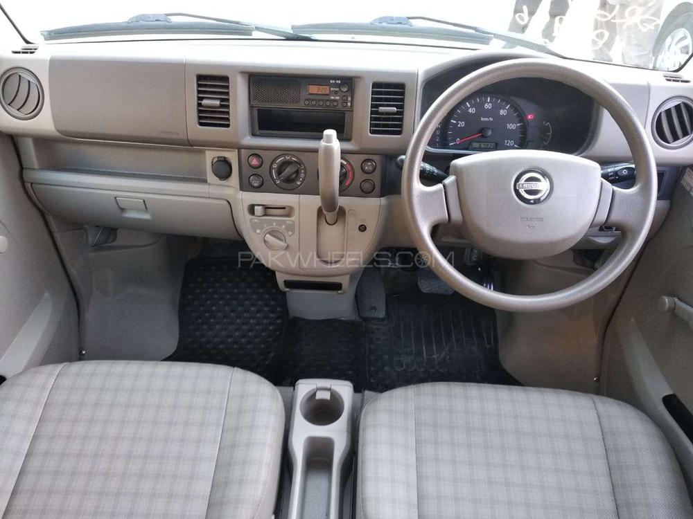 Nissan Clipper 2015 for Sale in Lahore Nissan Clipper 2015 for Sale in Lahore Image-4