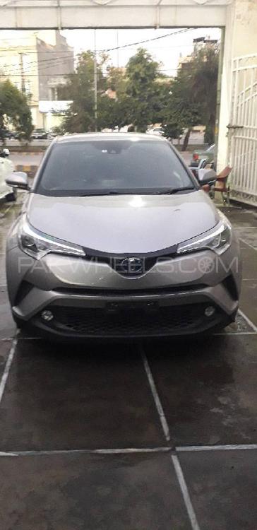 Toyota C-HR 2017 for Sale in Lahore Image-1