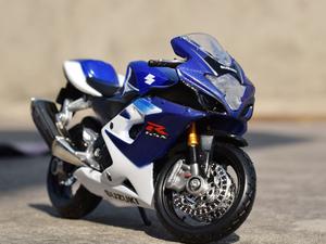 maisto suzuki gsx r1000