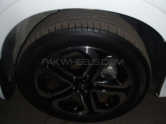 Honda Vezel 2015 for Sale in Islamabad Honda Vezel 2015 for Sale in Islamabad Image-6