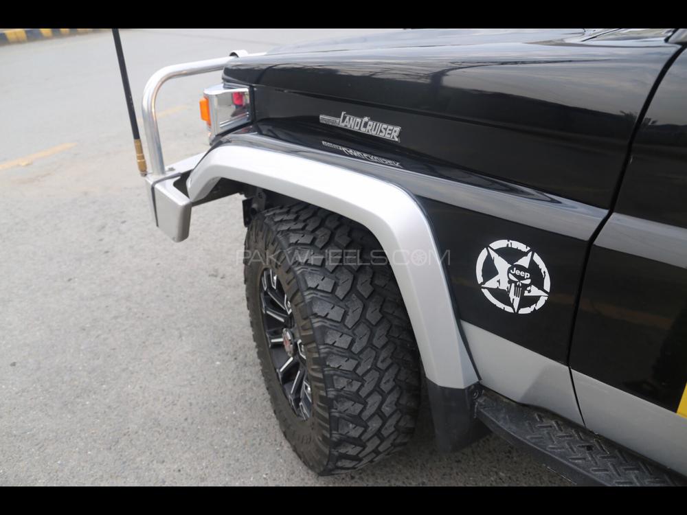 Toyota Land Cruiser 1990 for Sale in Lahore Toyota Land Cruiser 1990 for Sale in Lahore Image-9