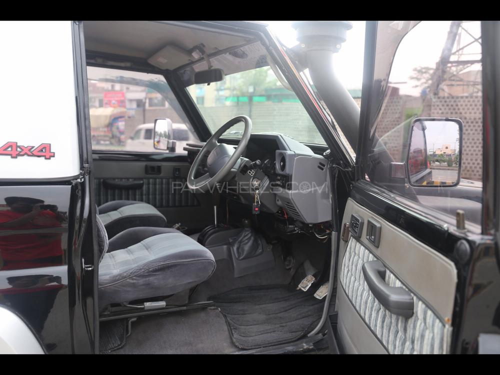Toyota Land Cruiser 1990 for Sale in Lahore Toyota Land Cruiser 1990 for Sale in Lahore Image-11