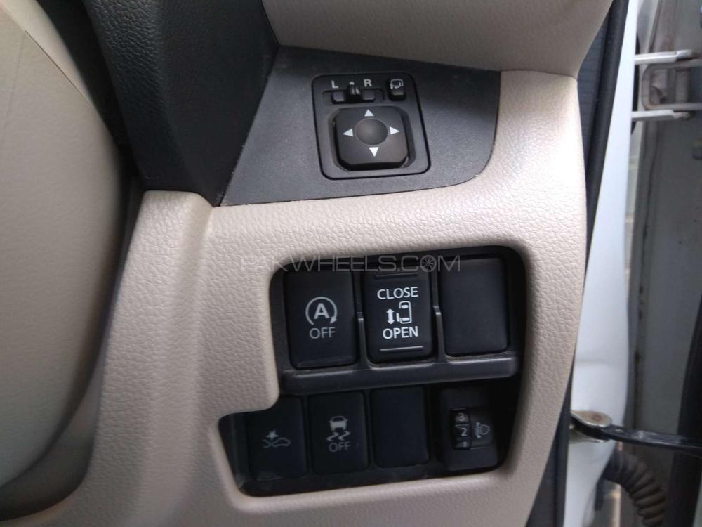 Nissan Roox 2016 for Sale in Karachi Nissan Roox 2016 for Sale in Karachi Image-7