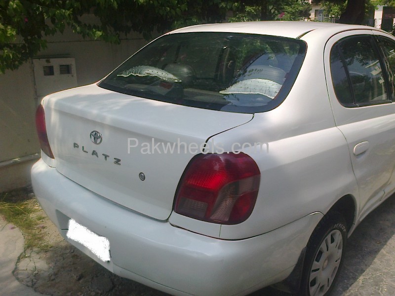 Toyota Platz 2002 for Sale in Rawalpindi Image-1