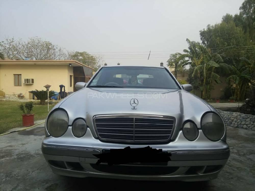 Mercedes Benz E Class 2001 for Sale in Rawalpindi Image-1