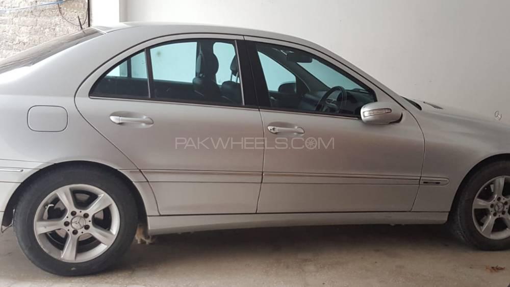 Mercedes Benz C Class 2006 for Sale in Abbottabad Mercedes Benz C Class 2006 for Sale in Abbottabad Image-2