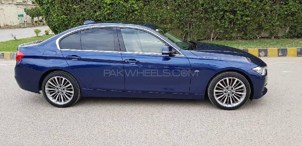 BMW 3 Series 2016 for Sale in Karachi BMW 3 Series 2016 for Sale in Karachi Image-4