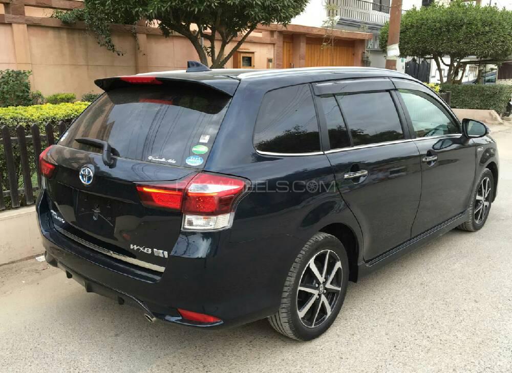 Toyota corolla fielder 2018