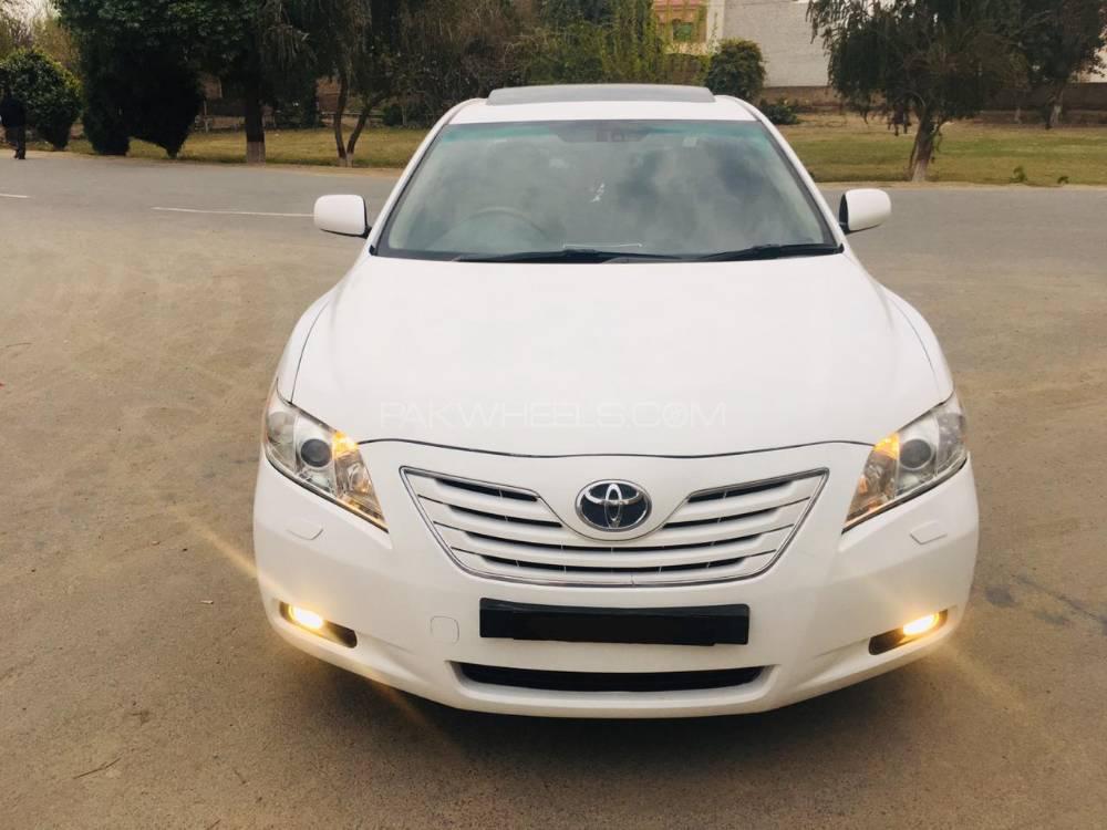 Toyota Camry 2006 for Sale in Burewala Image-1